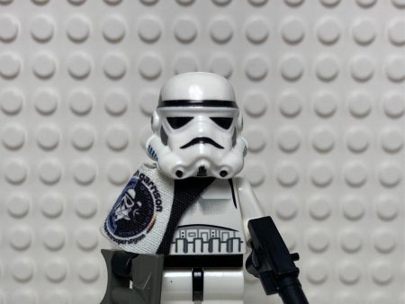 German Garrison 501st Legion Trooper - White Pauldron For Discount